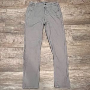 H&M Slim fit gray chinos in stretch fit twill cotton. Size 12-13 years. Like new